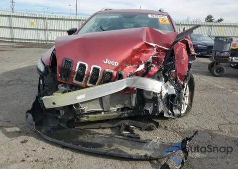 2016 Jeep Cherokee Latitude z USA, uszkodzony, nr VIN 1C4PJMCB3GW280262